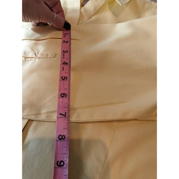 Chico's Button Up Shirt Women's Size 2 Yellow 3/4 Sleeves Wrinkle Resistant - Picture 9 of 11